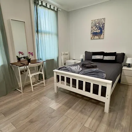 Guest&Rest 11 Apartment